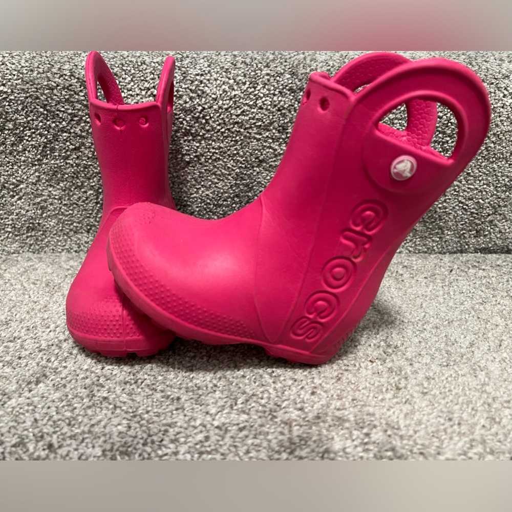 Crocs size 7 Toddler Boots GUC